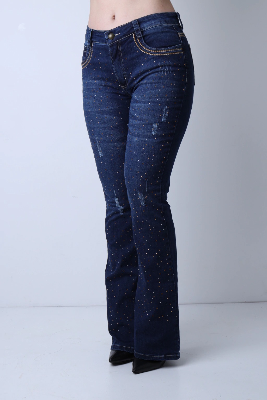 Calça country feminina: quais modelagens mais valorizam o visual